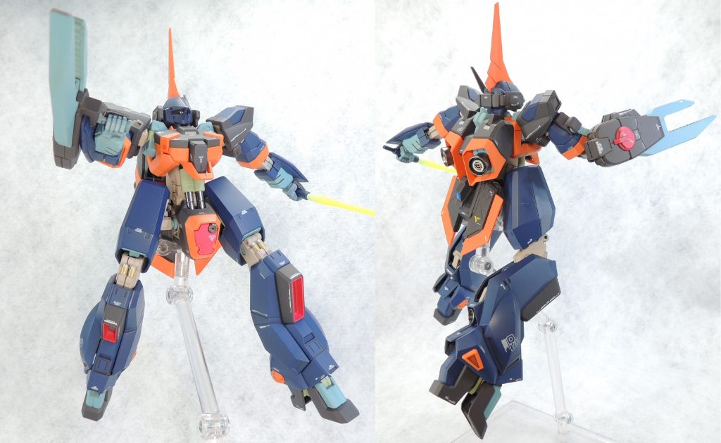 特異な形状の固定式ビーム・ガンを装着した状態です。キットは可動範囲が広く、様々なアクションポーズに対応可能です。