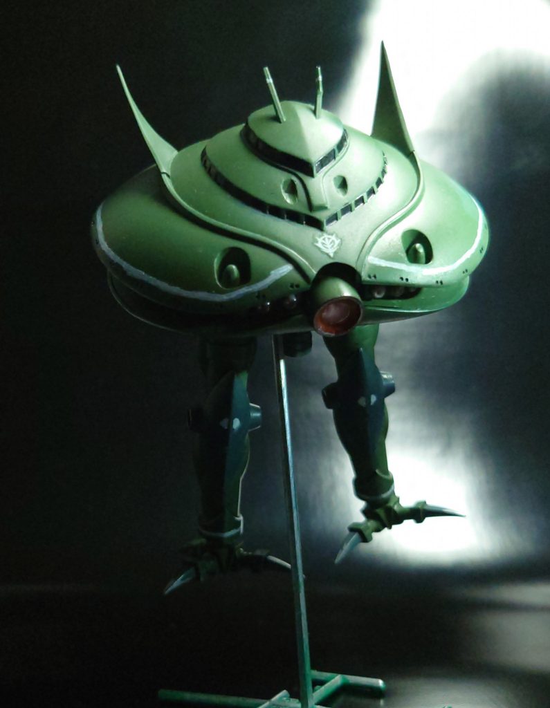 以上、本日はここまで。ビグザムは、後ハメ加工をするような必要もなく、作りやすく、カワイカッコいいMAなので、飾り方さえ決まっていれば優しい旧キットだと思います。ありがとうございました。