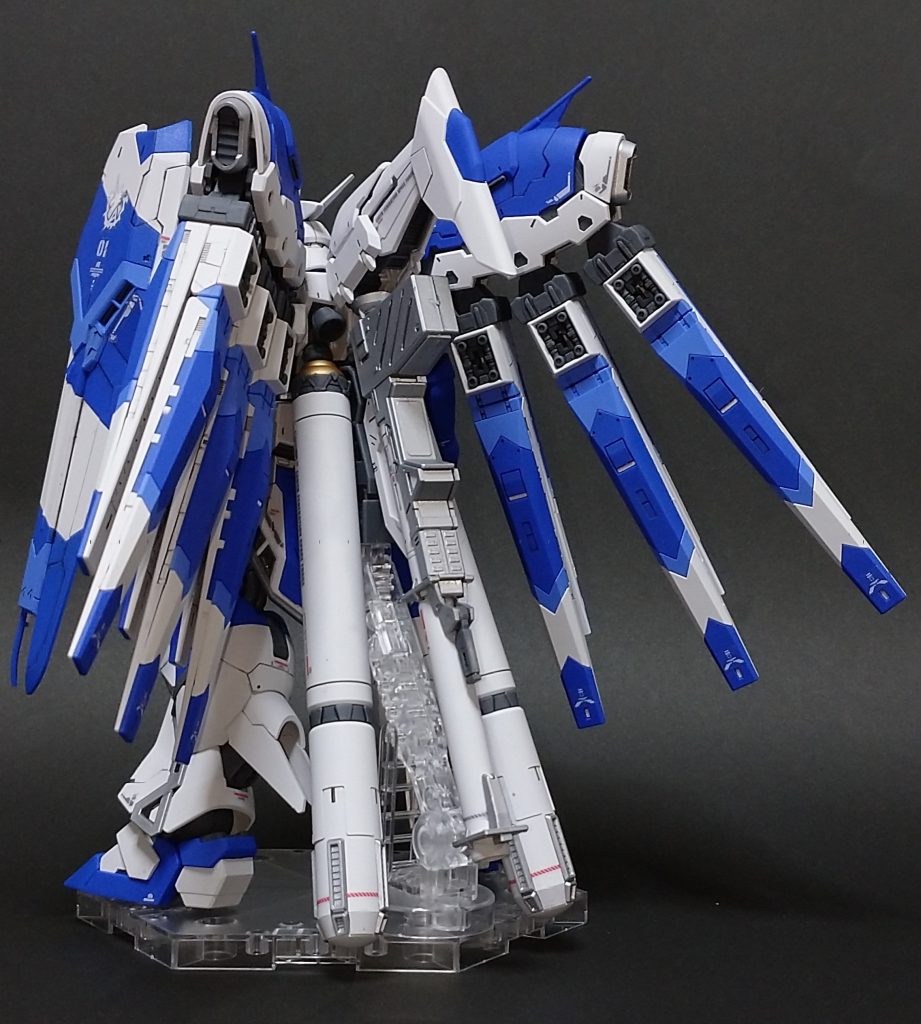 僕はHi-νの色は青派です。