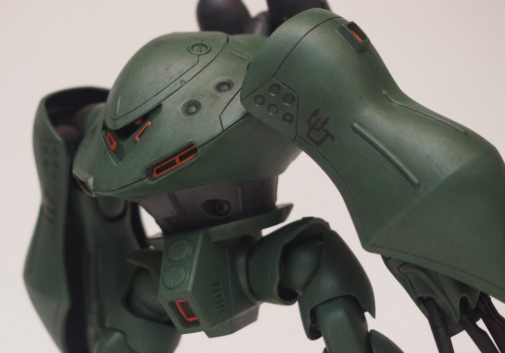 モノアイは可動できるようにしてます