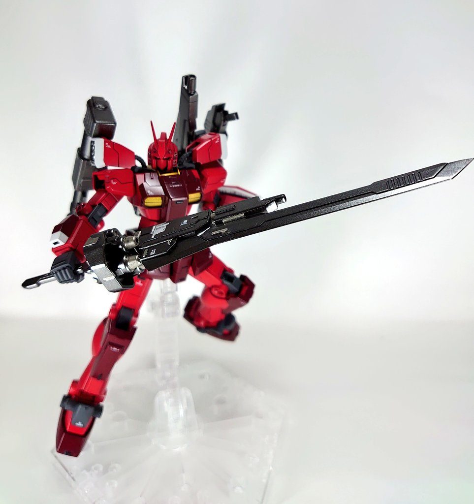 大きい剣は正義( *ˊᗜˋ)ノꕤ*.゚