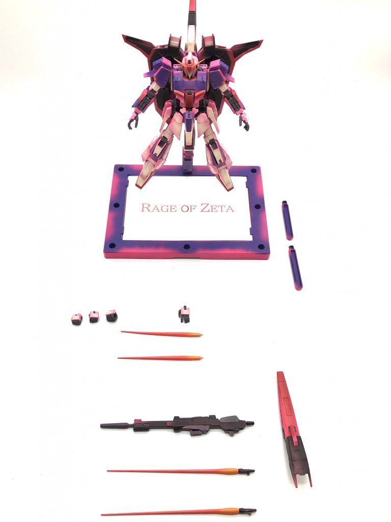 カラーレシピ本体は全て蛍光ピンクを下地してます。白→ホワイト:イエロー＝8:2青→パープル:ブルー:蛍光レッド＝6:3:1赤→レッド:蛍光レッド＝7:3黄→イエロー:蛍光オレンジ＝7:3黒→ブラック:蛍光レッド:グレー=6:2:2フレーム部→プライマー後、グレー:ブラック:蛍光ピンク＝7:2:1ビームエフェクト→白サフから蛍光レッド&蛍光オレンジ