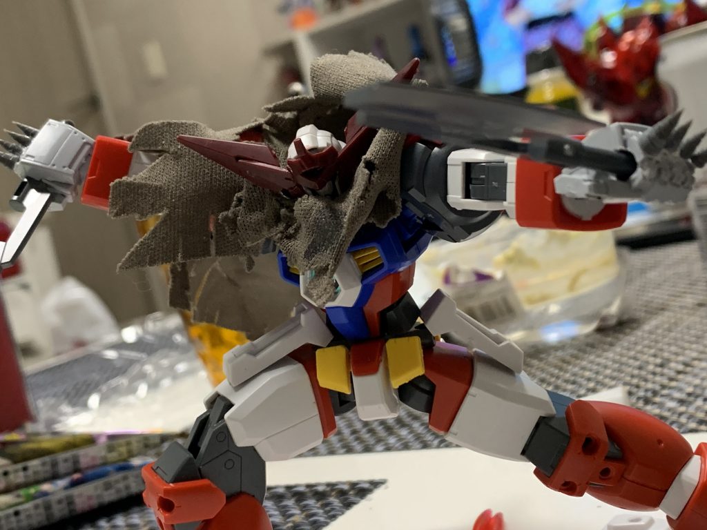  主な素体はガンダムAGE-1タイタスになりますやっぱりスーパーロボット向きなんですこれゲッターウイングはスターウォーズのレイのフィギュアから、トマホークはデスアーミーとシャルドールローグの武器の兼ね合いなど結構凝らしちゃいました以上ブラックゲッターガンダムAGE-1となります！ここまで見ていただかありがとうございます👍