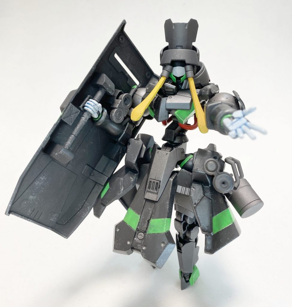 手は懐かしの旧ビルドナックル丸。指にモールドが無くて大不評でしたがこういうメカ娘作る時は地味に便利です。