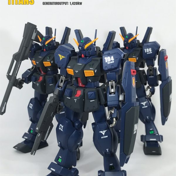 ティターンズ所属　ヘイズル次世代試作機部隊