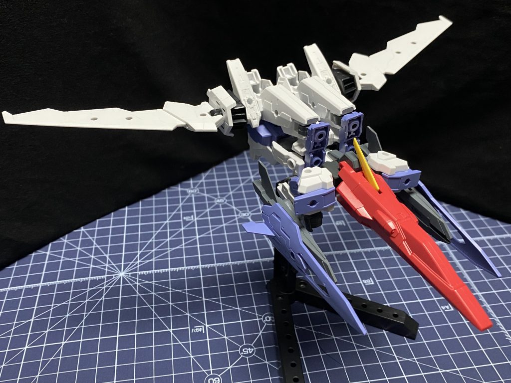 攻撃機形態に可変できます。アリオスと合体し、アーバレスタアリオスにすることもできそうではあります。（アリオス持ってないので未検証）