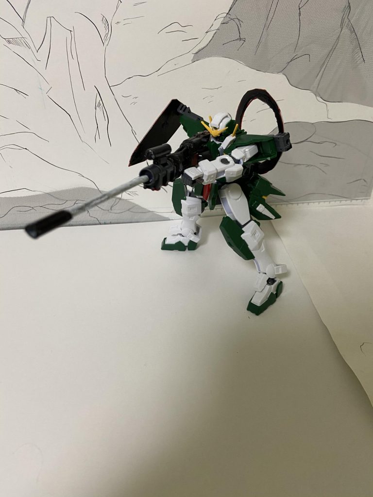 リバーススナイパーライフルデュナメスのライフルより大型のライフルリバースダイバー使用機の特徴はアスタロト達同様ビーム耐性貫通効果が付与されておりかなり高威力。