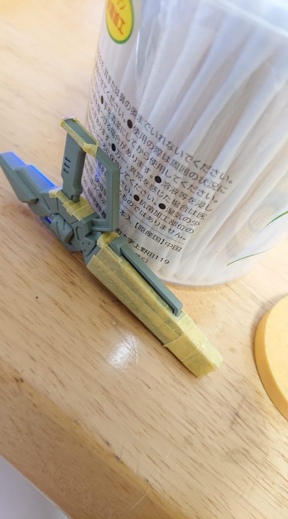 ビームライフルの塗り分けが多くマスキングが大変でした。