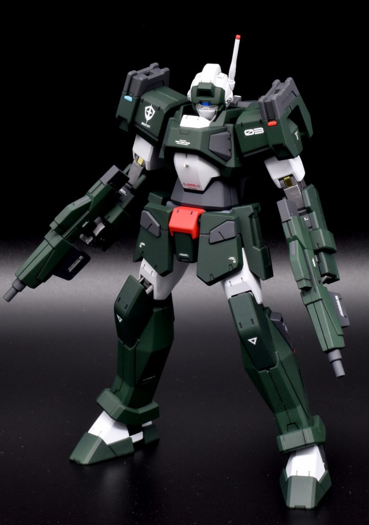 装備を外して軽装状態へ。印象が変わります。