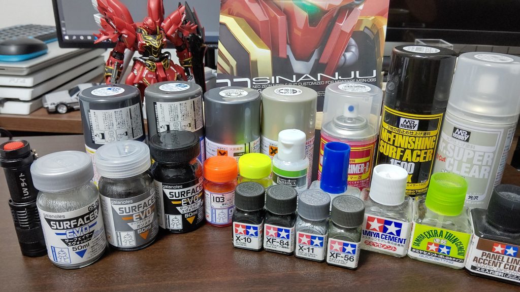 その他使った塗料と大活躍のパーマネントマットバーニッシュ。