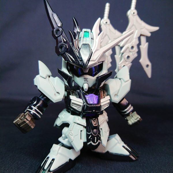 楊珧フェイクνガンダム