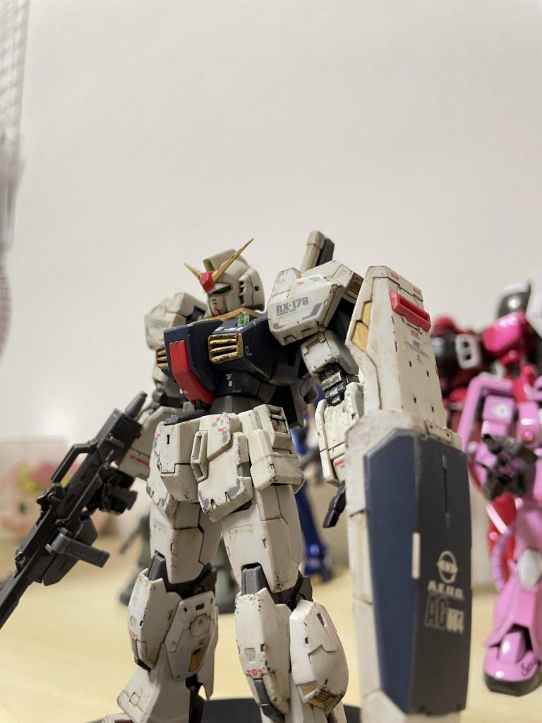 茶系の色味になるようウェザリングカラーでフィルタリング🖌ドライブラシやスポンジチッピングなどバランスよく仕上げたつもりですが…まだまだですねぇ💦難しい😥