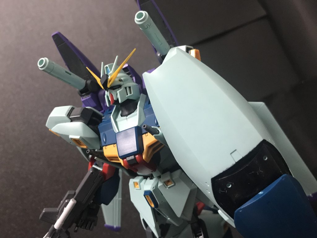 腰部ビームキャノン×2ビームサーベル部ビームキャノンこれにより中距離は勝ち！（負けてます）