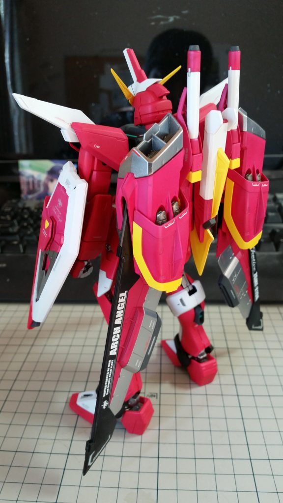 ファトゥム01はこんな感じです。こちらもあまり紫感が強く出過ぎない程度に配色してみました。