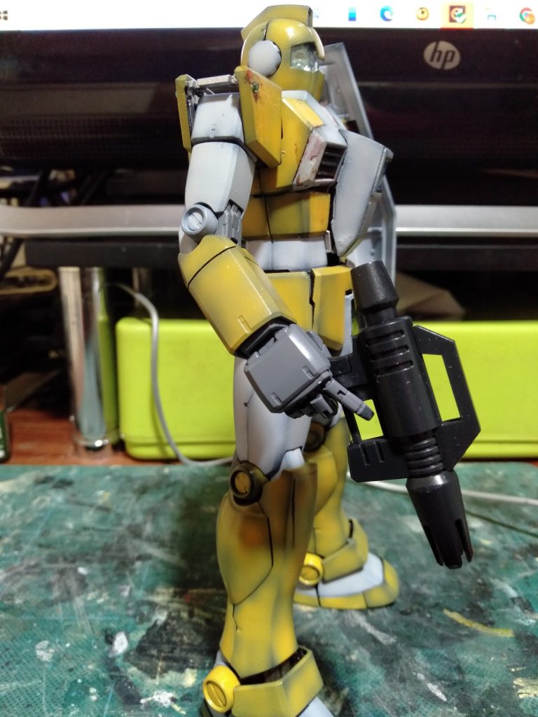 結構統一感が無い様に塗装に気を付けました、コクピットのガラスの塗装表現って難しいですよね?