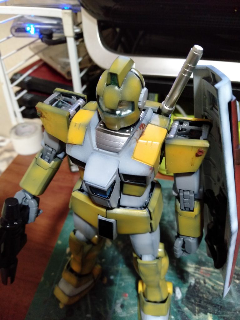 しかし、肩のくりぬきって・・・いったいどういう効果があるんだろう?