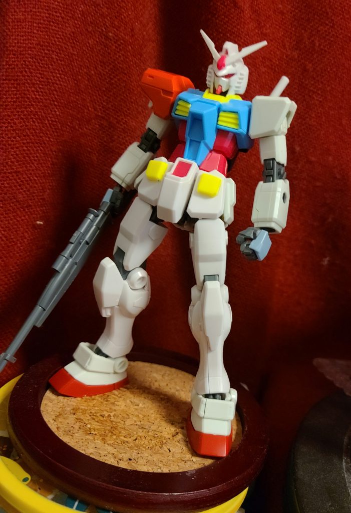 塗装前。この後、手はロボマニに変更しています。ただし、右手は甲のパーツだけロボマニとし、キットの手と擦り合わせています。