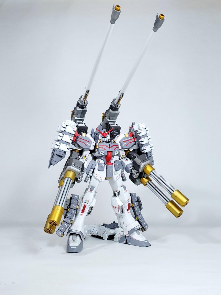 ヘビーアームズは背中が寂しいと思っていたので他のキットから流用して折り畳み式キャノンを装備させてみました！