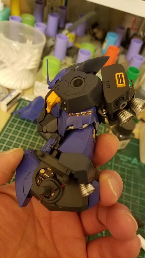 埋め込んだスターウォーズパーツを気合いで塗り分けました!正直1番しんどかったです( ˊᵕˋ ;)