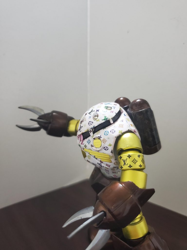 ズゴックも同じに感じで仕上げています。