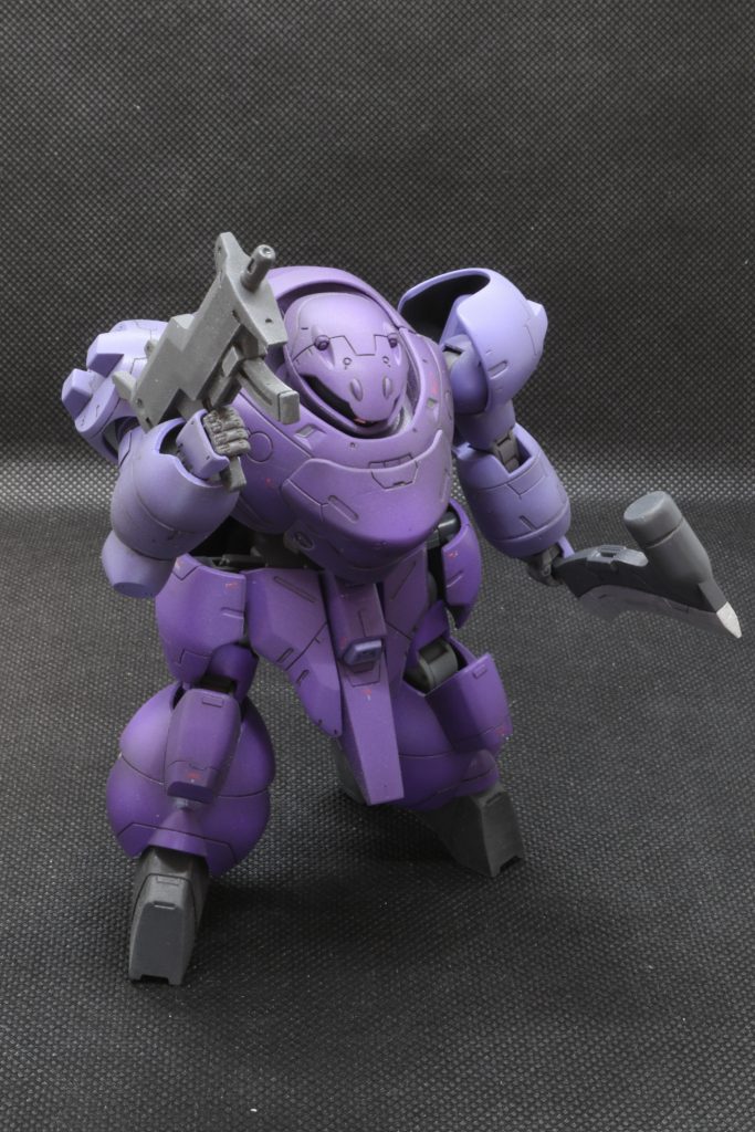 マシンガンと鈍器という地上戦の泥臭い武装が好きです。