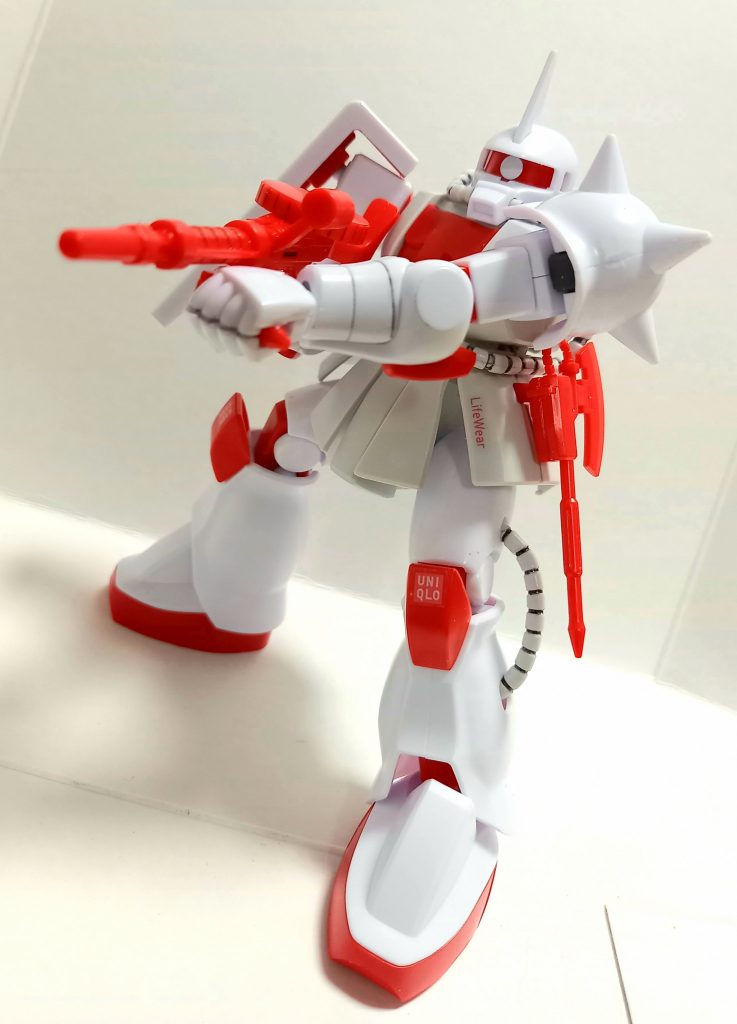 ザクII（ユニクロUTオリジナル）–3枚目/制作者：Takanari