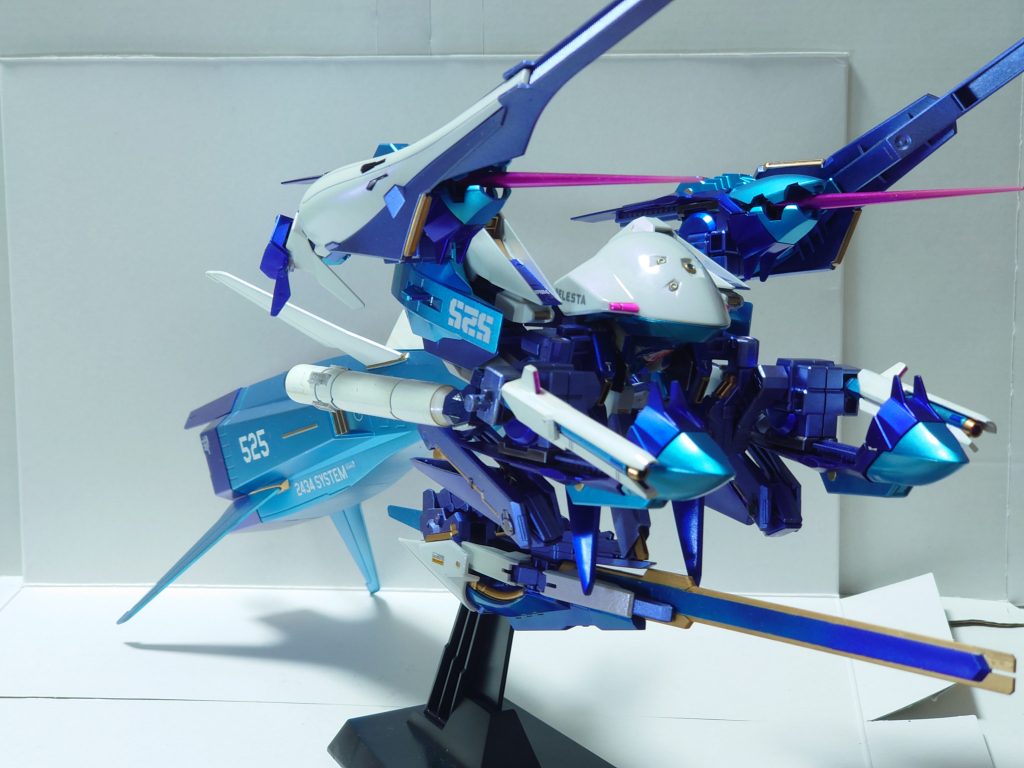 さらにスタンド用のジョイントを利用しギャプランブースターを接続。前述の通り一撃離脱を前提とした形態なので運用には合っていますね。