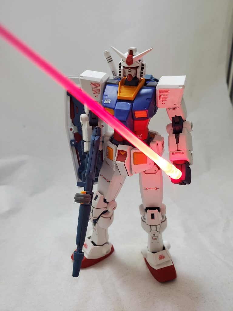 ガンプラの集大成とバンダイがうたっているだけあって、完成度高く作りやすく、言うことのないガンダムでした。