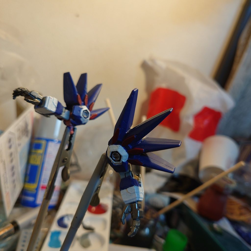 塗装とレッドポイント取り付け資料が少ないので、Gジェネの戦闘シーンを見たりして作成