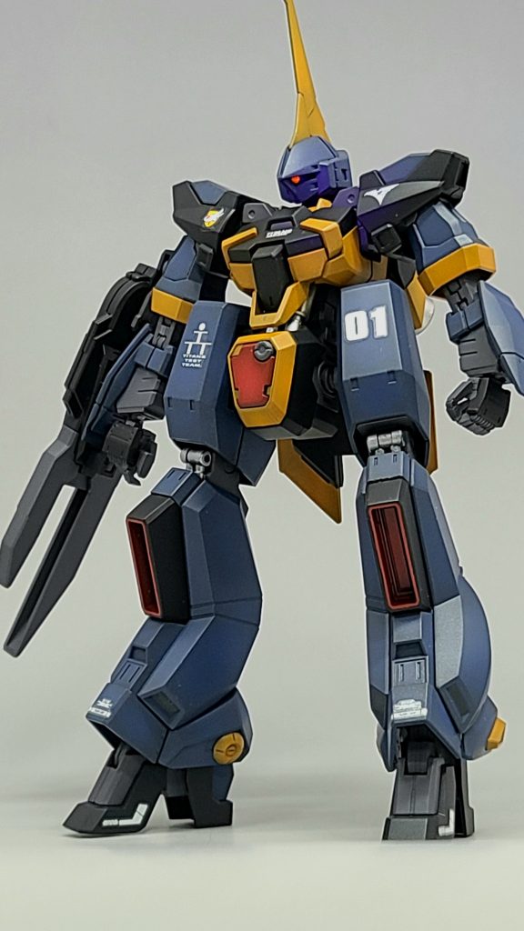 目はブラックライトで光らせてます( ＾ω＾ )