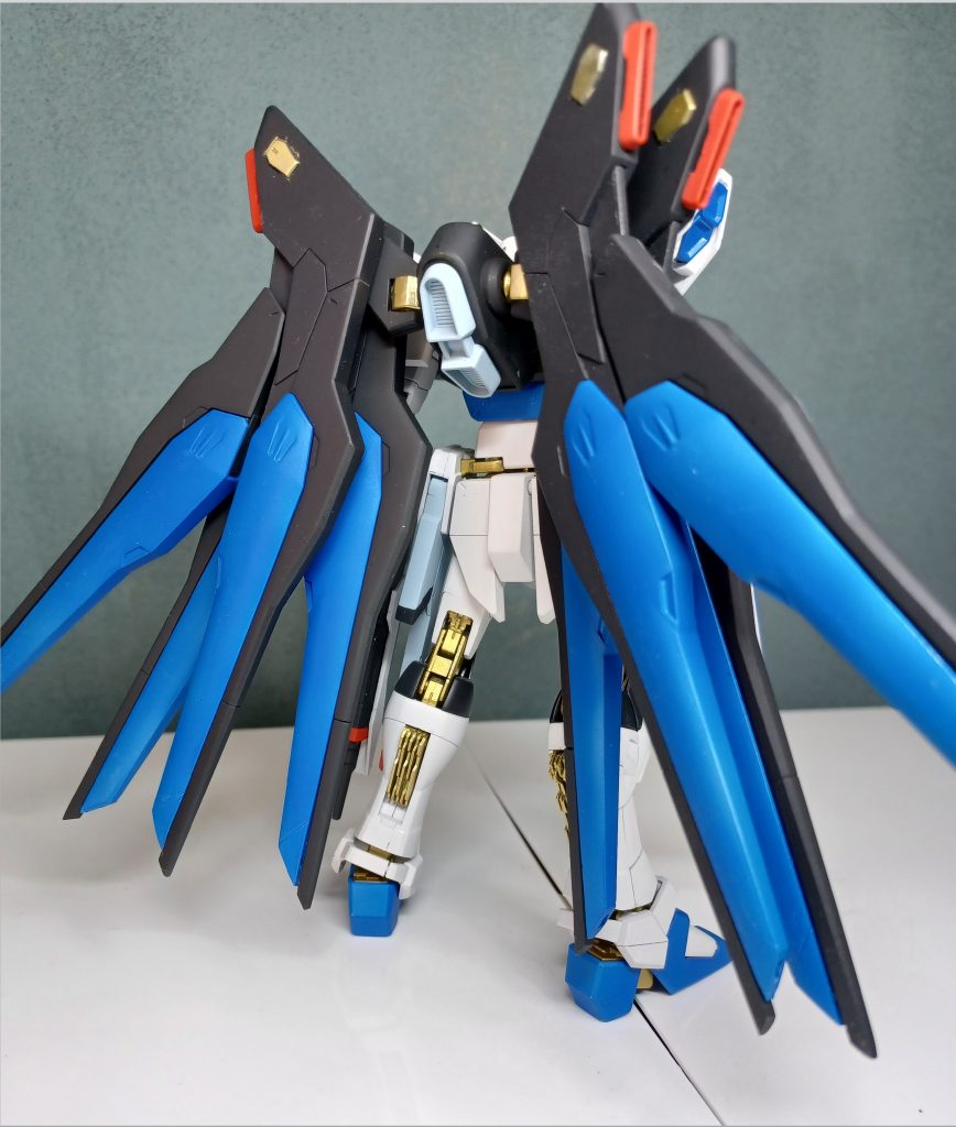 拗ね部分にWAVEのディテールパンチを購入した為無理やりしいたけモールドをねじ込みました。