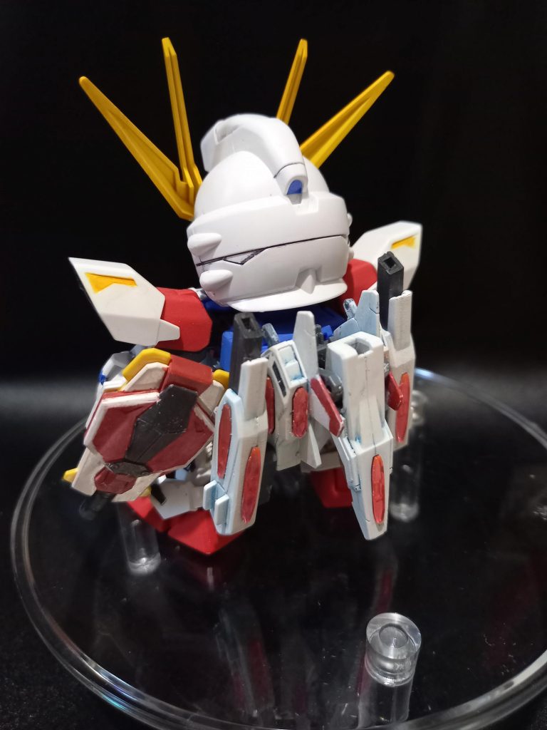 バックパックは本体に3mm穴開けてランナー接続