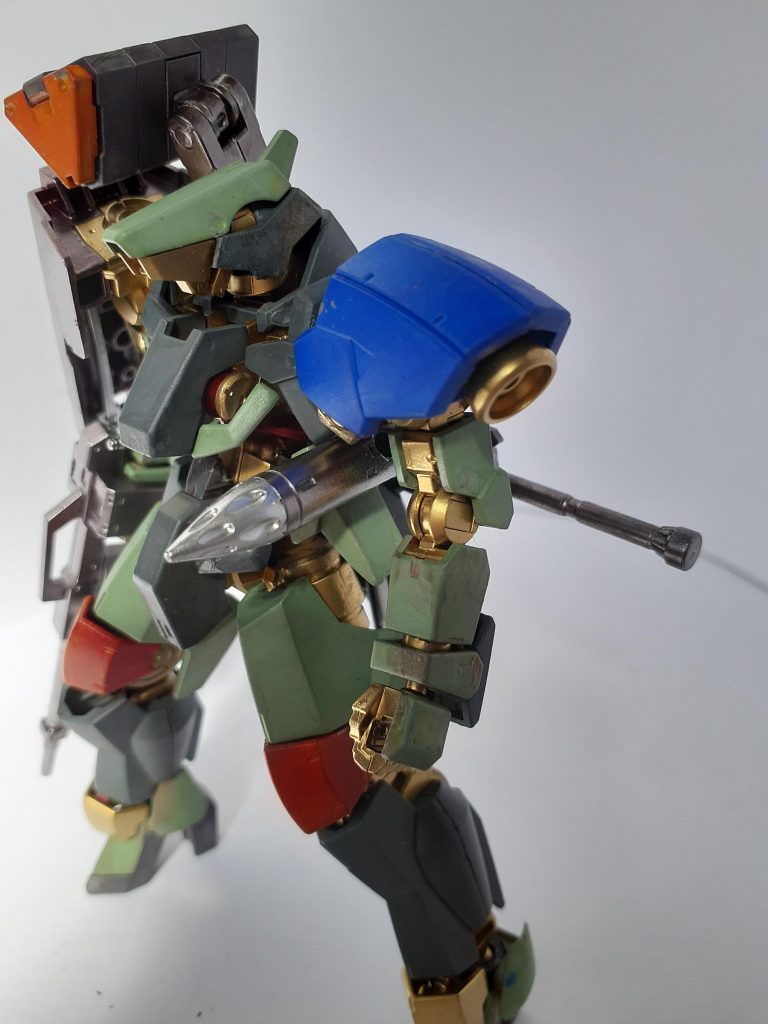 グレイズ流星号をベースに漏影のクラブ、装備はオプションセット、30MM、MSG、ビルドパーツのパーツを使用  