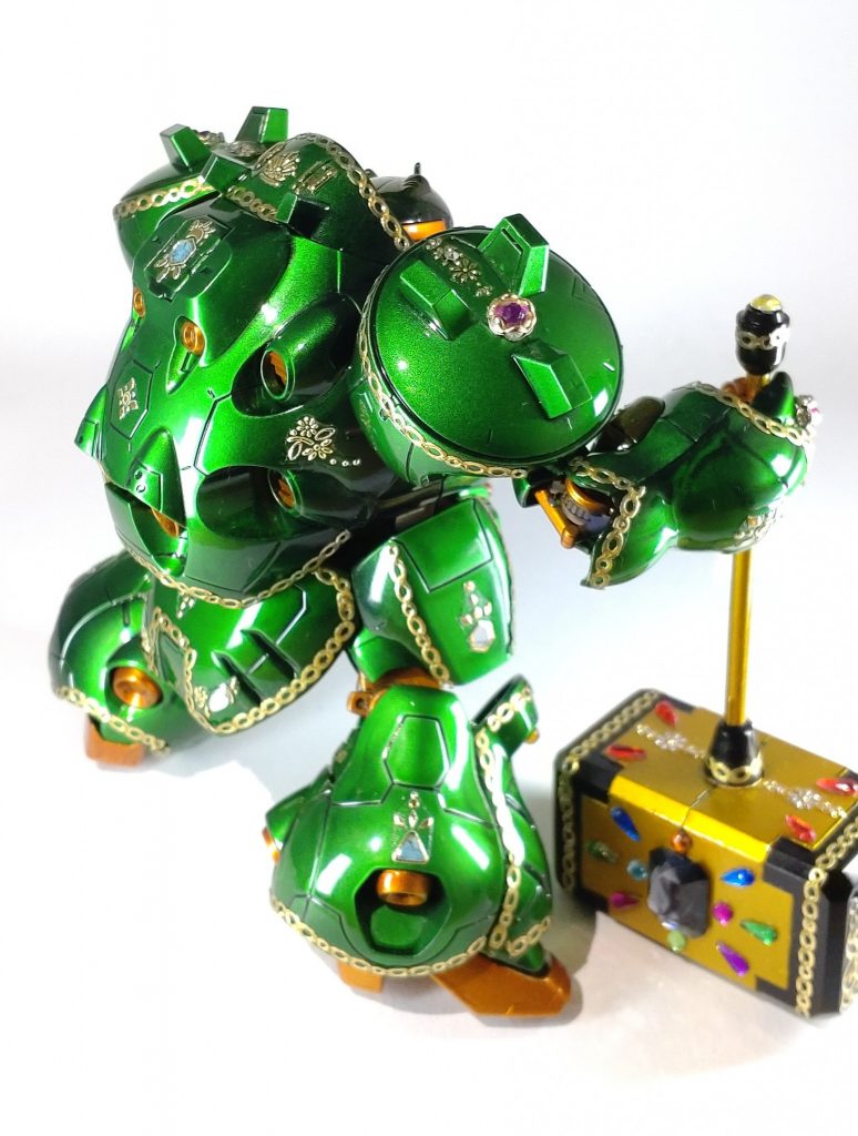 バックショット。グシオンは曲面が多くてキャンディ塗装がとても映えてくれます。