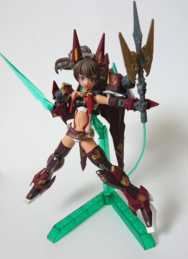 手持ちの斧も作製しています。ルルチェは個人的に変えの表情が勇ましい雰囲気なのでポージングしやすいと思います。