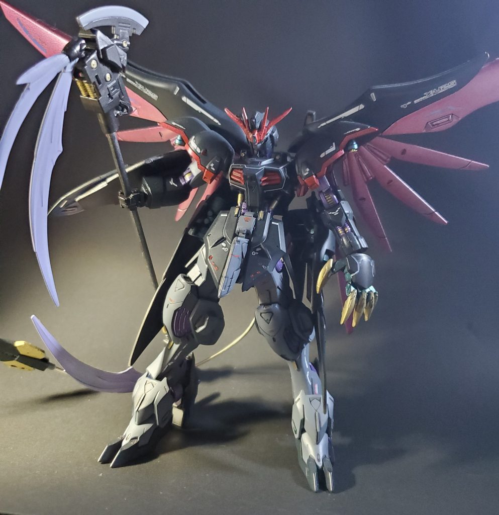 デスサイズとバルバトスルスプ デスティニーガンダムのミキシングです厨二まるだしのデザインにしました