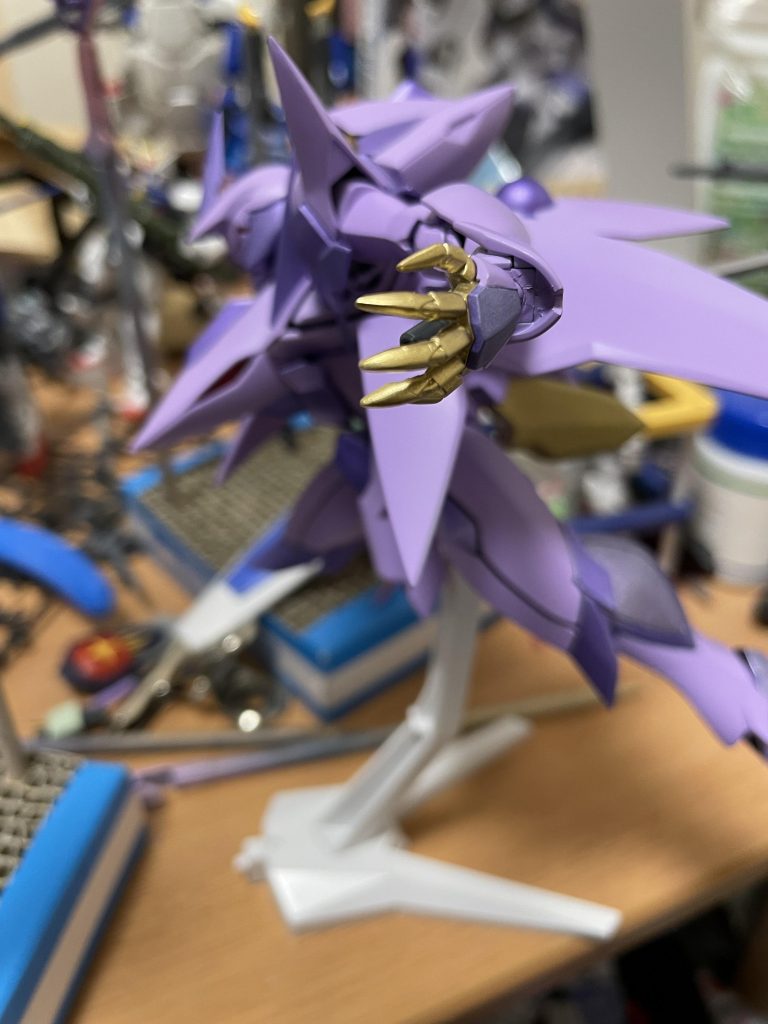 今回はとにかく各箇所のシャープ化が課題になってまして手等は本当に地味な作業でした…ちょっとバルバトス意識しました(笑)