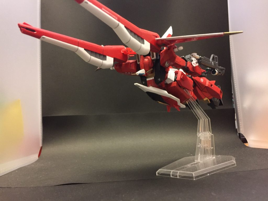 ただ、セイバーガンダムMA形態の完全再現には至っていません