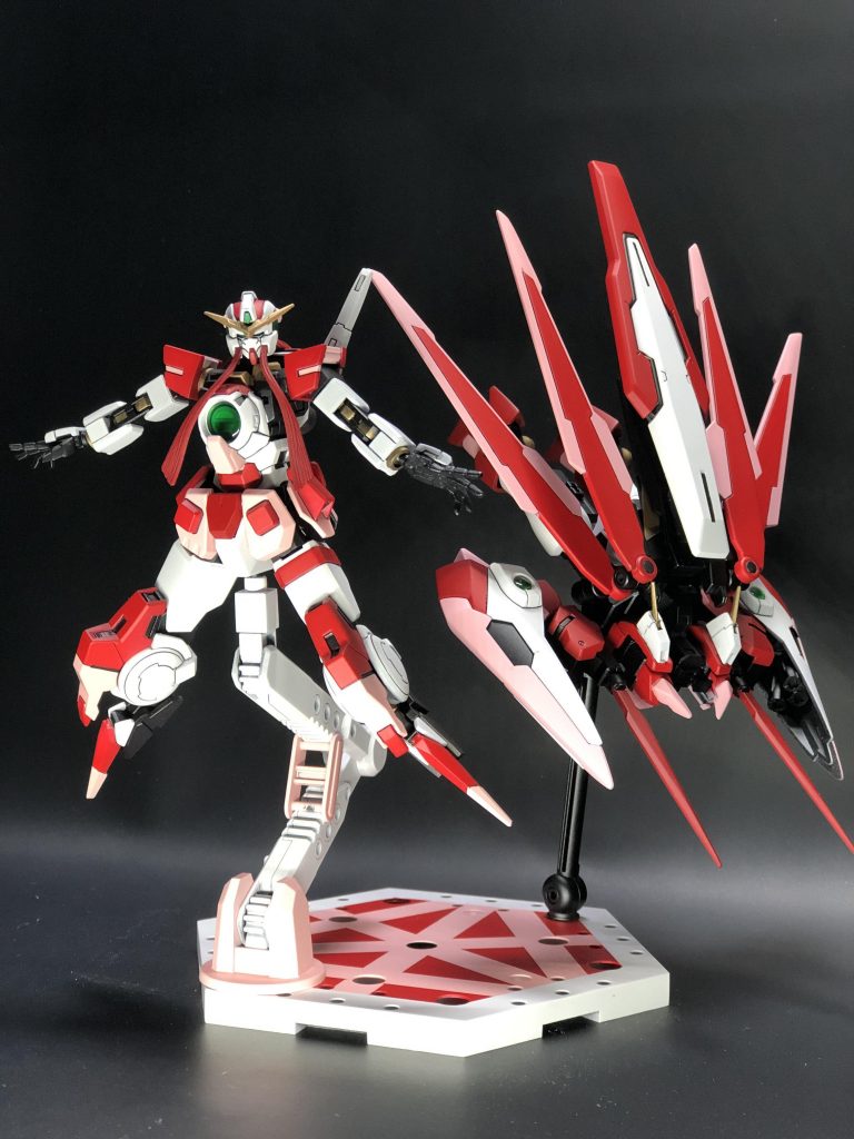 ならび的に赤が欲しいよね？って事で、メインカラーにレッド、女の子らしいピンクをサブ色に採用可愛らしく見えていれば幸いです