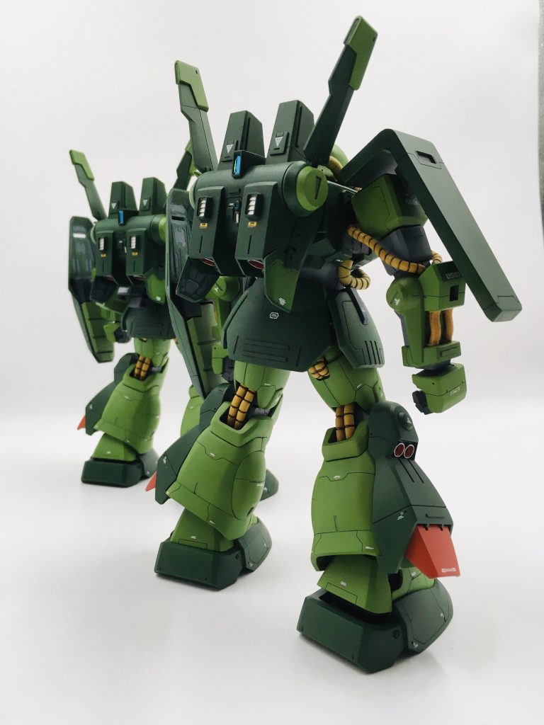 軟質ゴムはリアルタッチマーカーのブラウン1で墨入れ。後は懲りずにデカールをちまちま(-｡-;