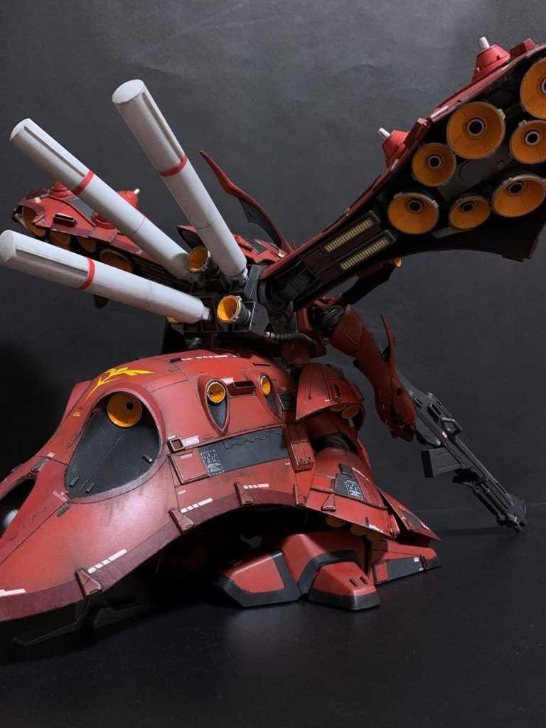 この背中をみていると 紛れもなくジオン獣ですザリガニ型ジオン獣 キングマッカチンです!