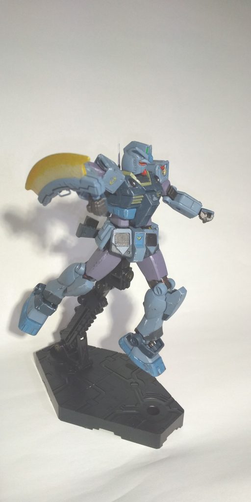 お気に入り武器の『ビーム・メッツァレーナ』、半月刀です。前作のジャハナムから流用しました。