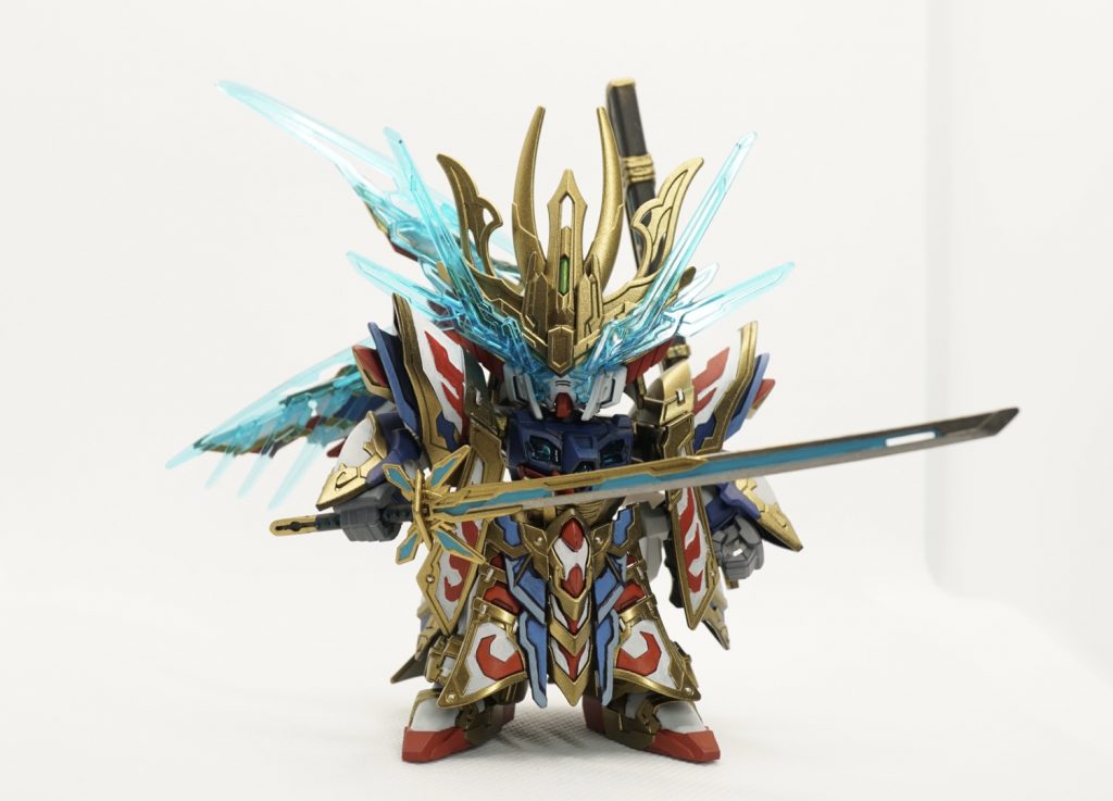 いちおうクリアパーツ装着ギミックは生きています。剣を鞘に収めるのは、塗装剥がれが怖いのでやらないようにしてます。