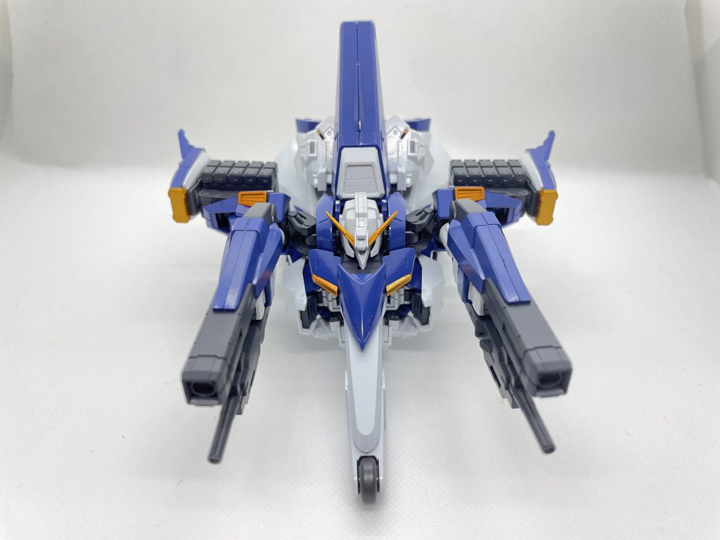 MA形態。ぱっと見フォーミュラ機のようにもみえますね。前一輪ですが。