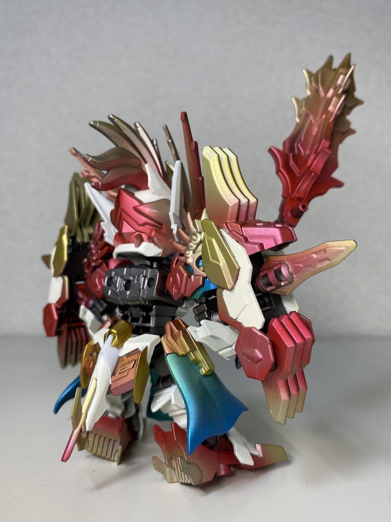 腰スカート部分のブルー&グリーンのグラデが一番お気に入りです。