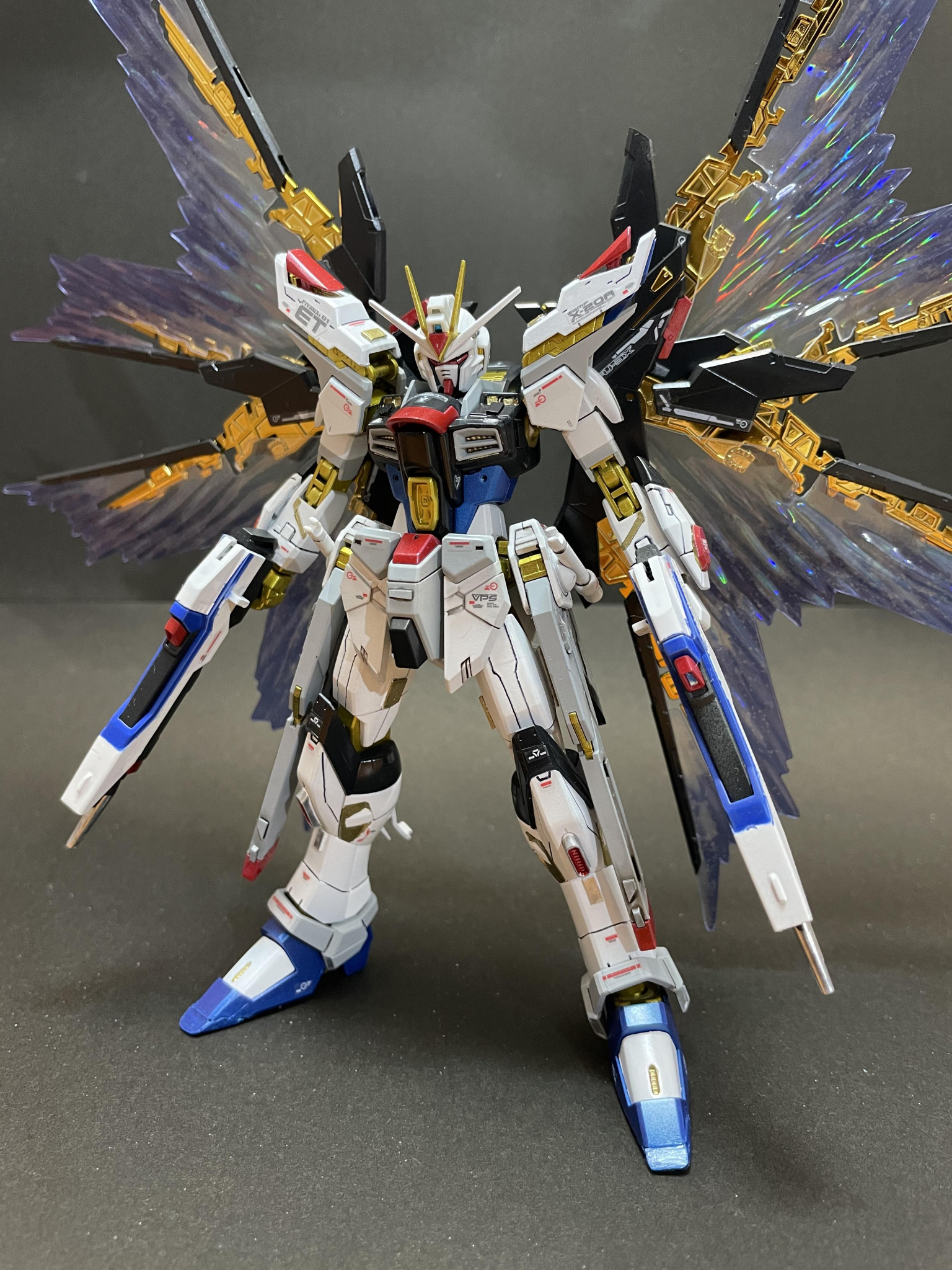 RGストライクフリーダム チタニウムフィニッシュ 光の翼 ガンプラ