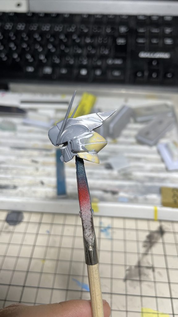 アピールショット等ではわかりにくいですが頭部はファントムを参考にしています。