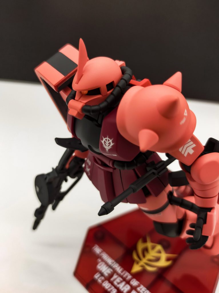 HG シャア専用ザクのようなもの–3枚目/制作者：坂本コウジ