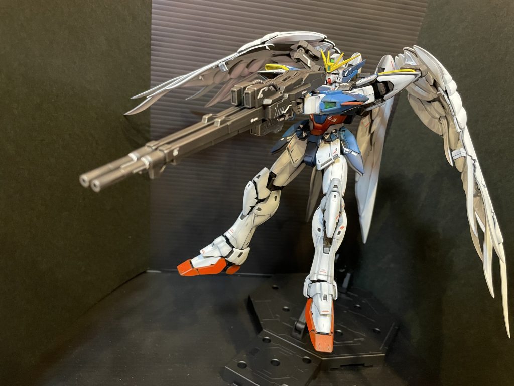 ゼロ、、、動けるか、、、いいだろう、、、これが最後の出撃だ!てな訳で、最後は劇中再現ポーズで締めさせてもらいます。それにしてもカッコいいw