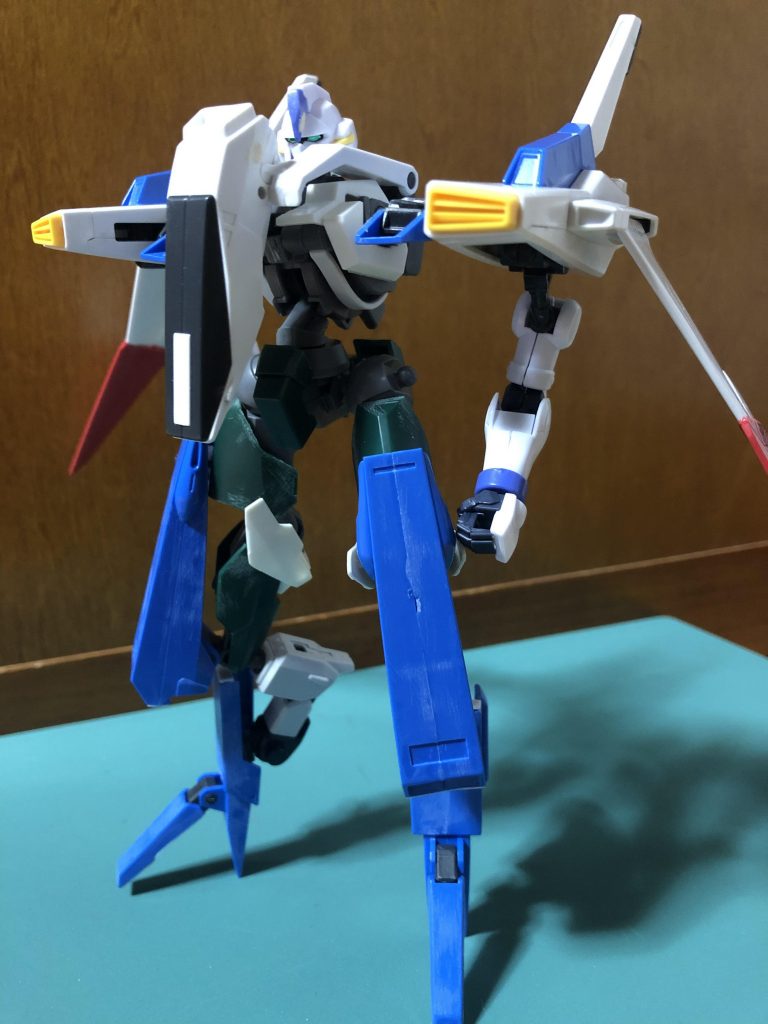 初期は翼が小さいせいか少しバランスが悪かったので、思い切って大きくして正解でした